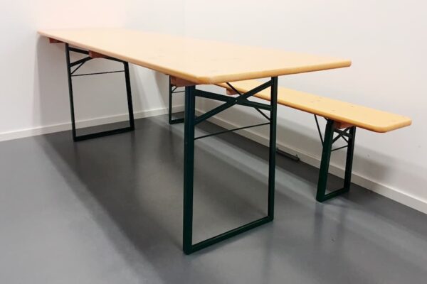 Table & bench set